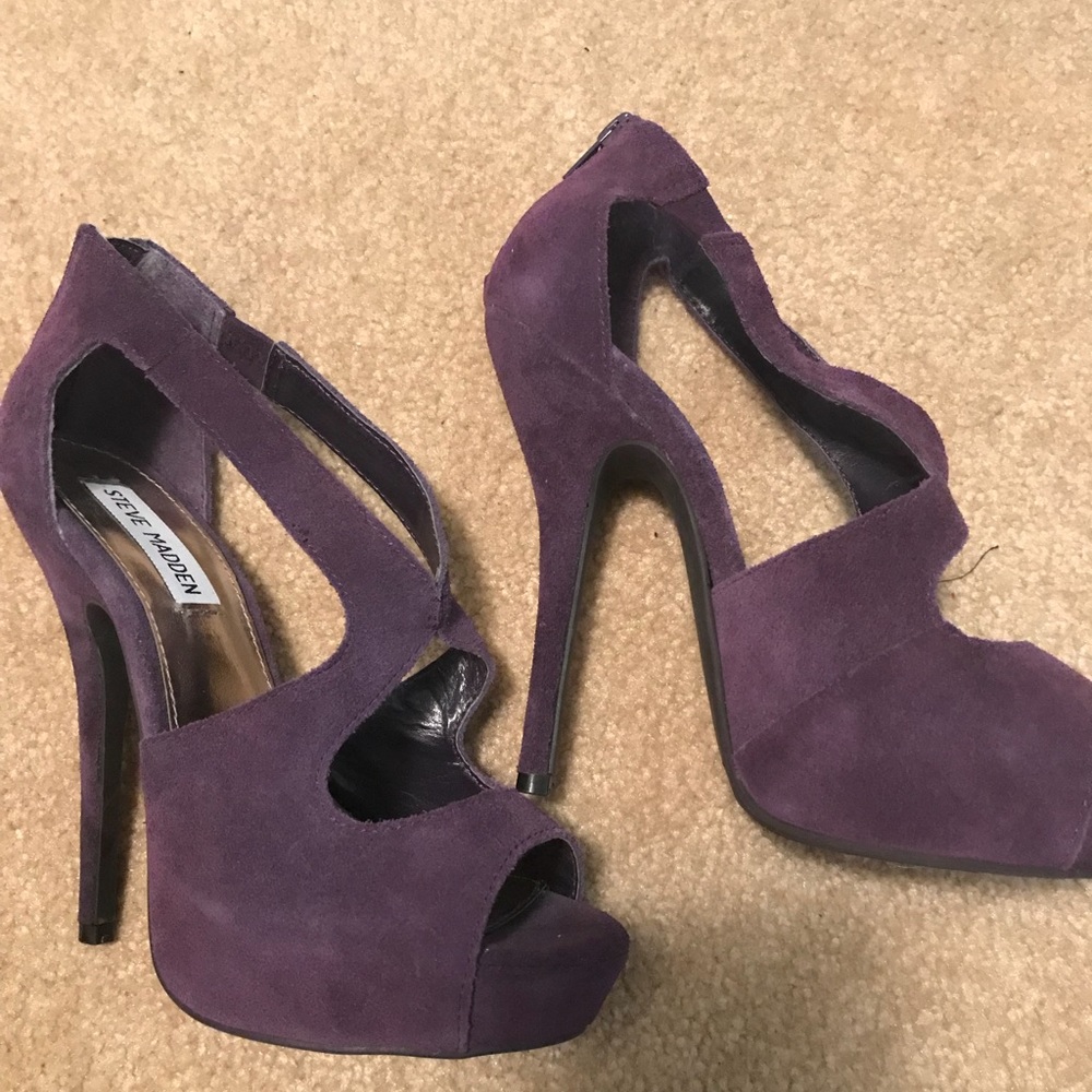 Steve Madden Suede Heels